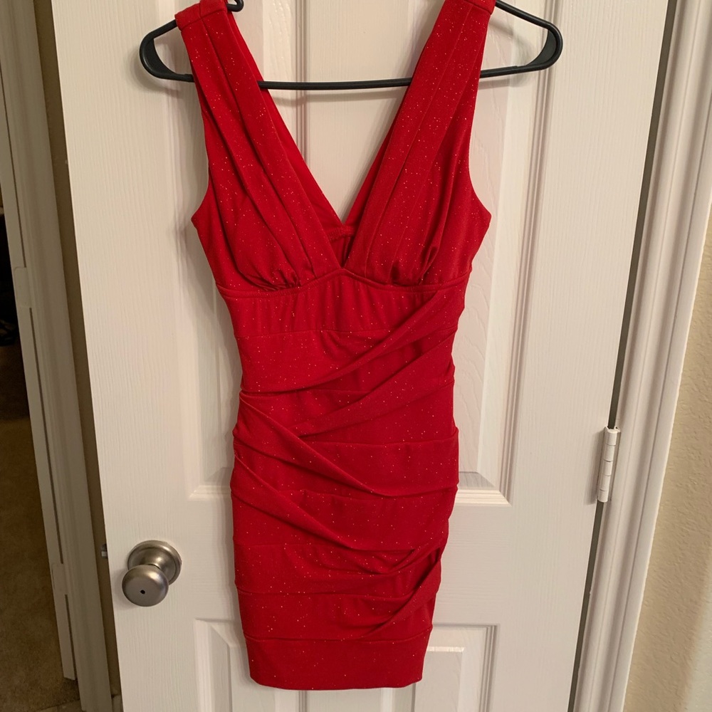 Flattering red glitter dress